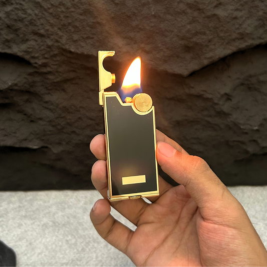 Aureum Noir Lighter